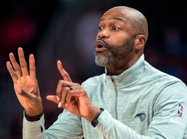 必威体育-夏联是年轻球员的秀场 也是教练们更上层楼的机会