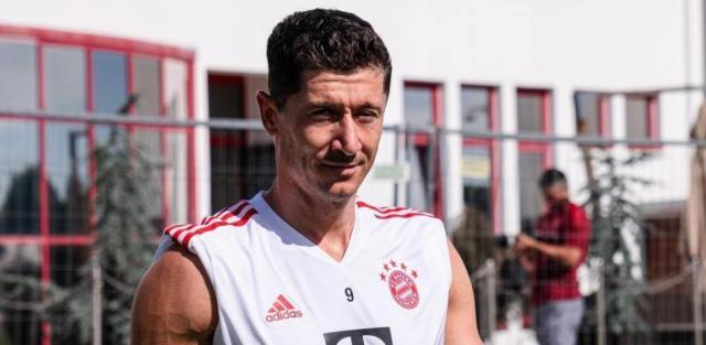 必威体育-莱万到账，西甲今夏最重磅转会落地