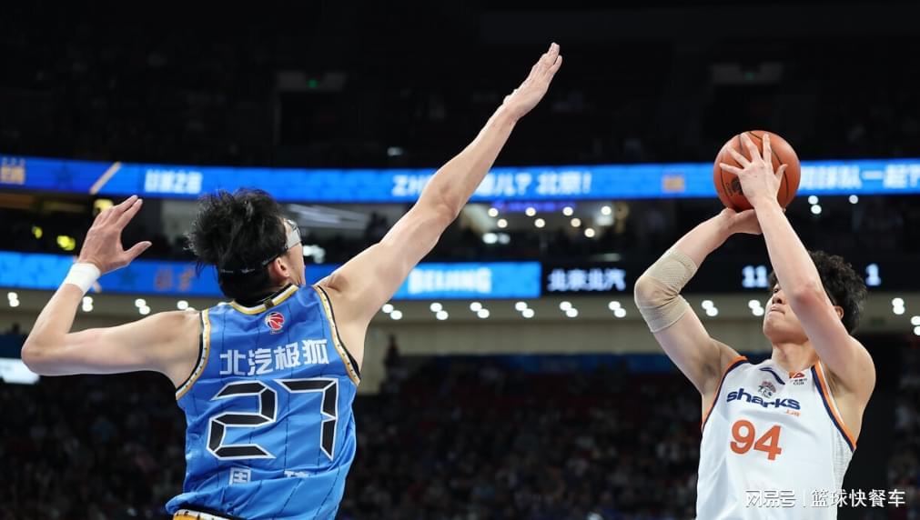 必威体育-CBA积分榜最新排名出炉！上海锁定第1广东第3：辽篮冲前八难了？